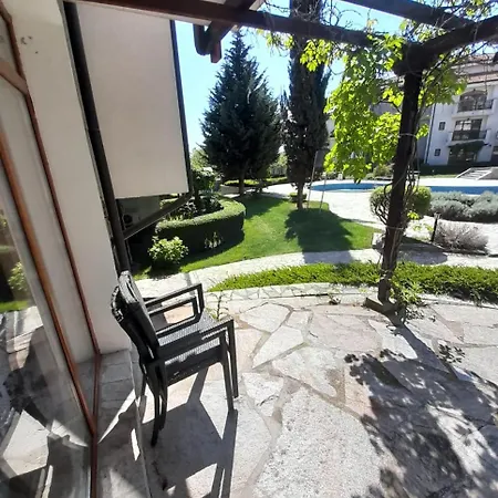 Beautiful 2 With Poolview Outside From Aheloy Kableshkovo (Burgas)