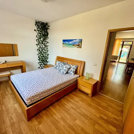 Beautiful 2 With Poolview Outside From Aheloy * Kableshkovo (Burgas)
